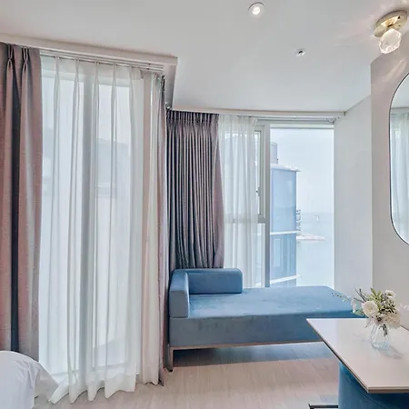 Hotel Aqua Palace Busan Exterior photo