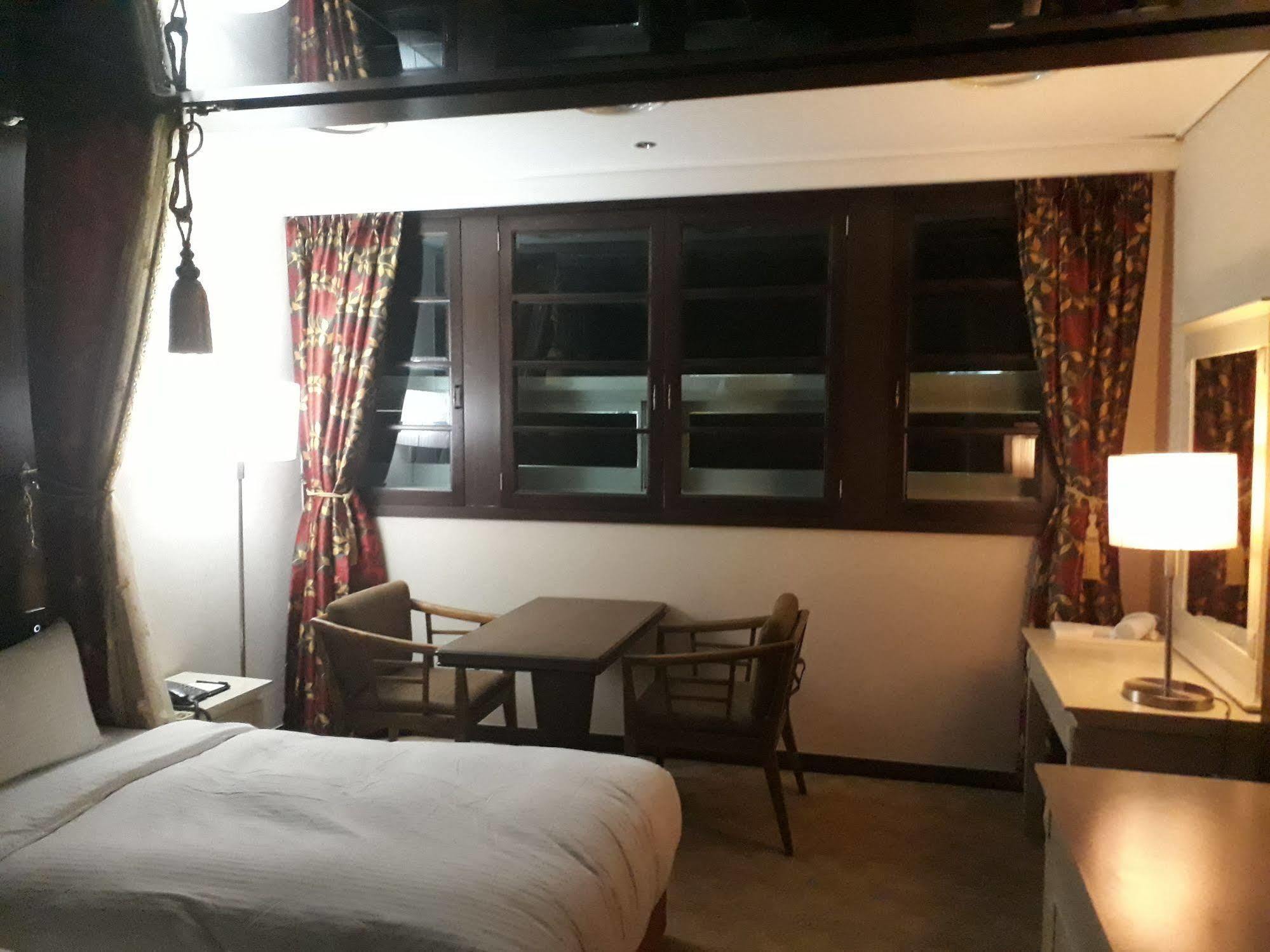 Aqua Palace 4* 釜山