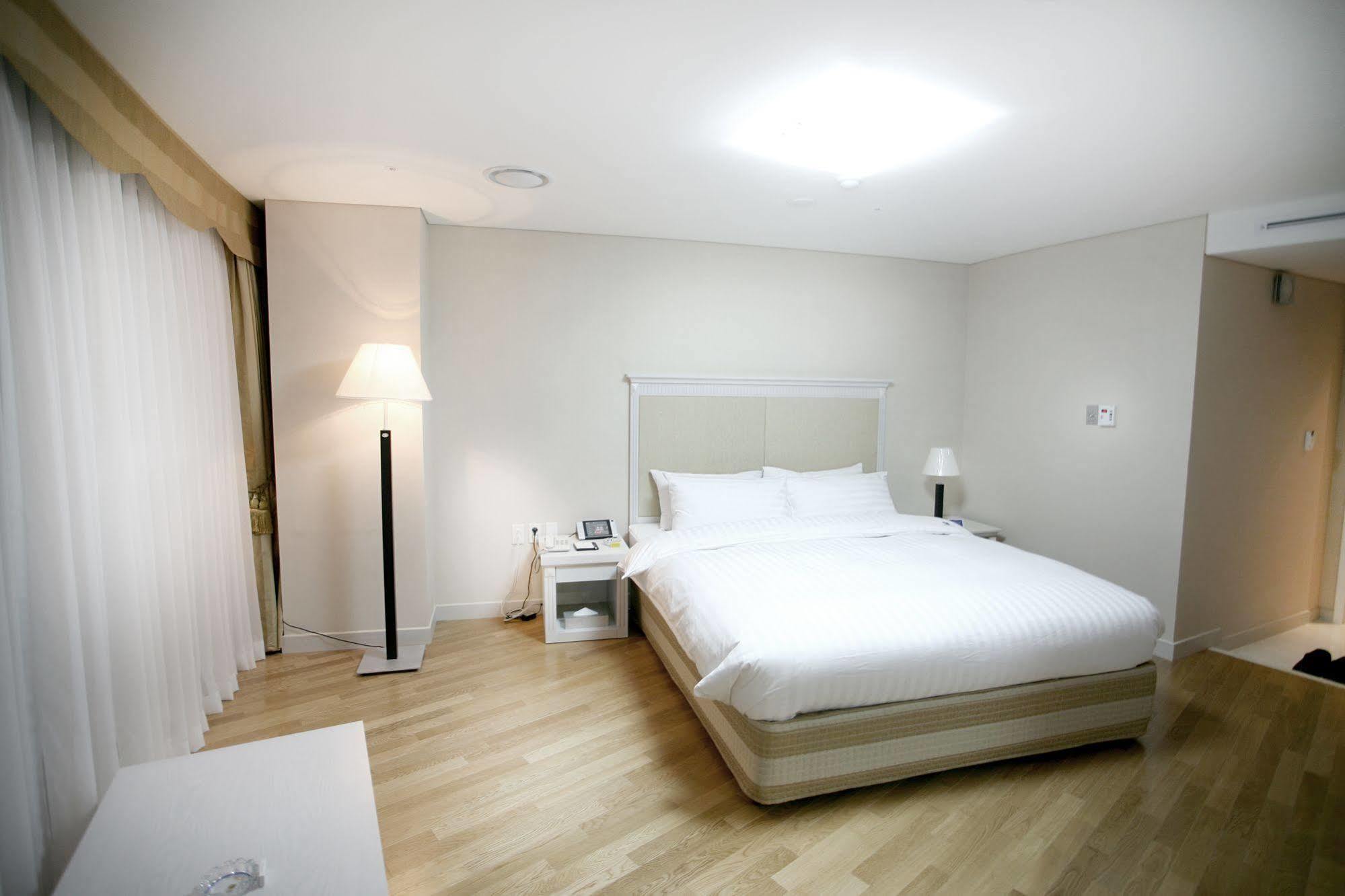 Aqua Palace 4* 釜山